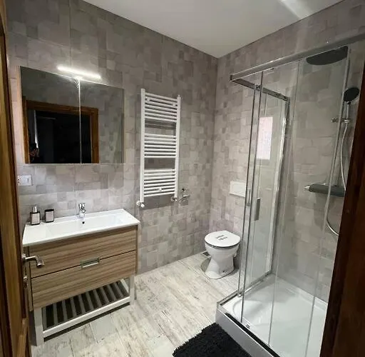 Central Apartament Brasov דירה